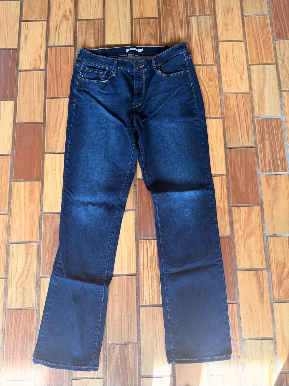 Levi's Dark Blue Straight-Leg Women's Jeans
